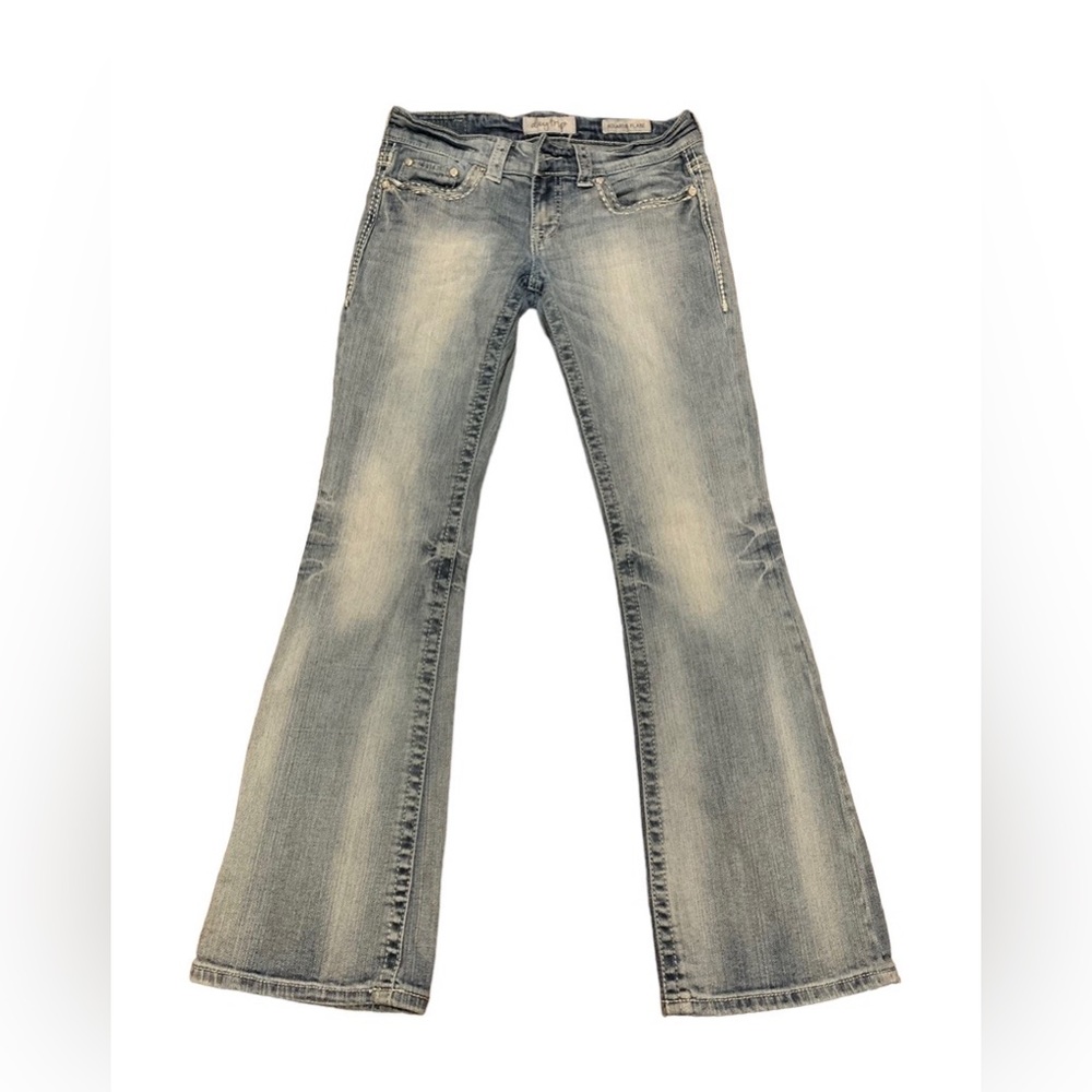 Buckle Jeans